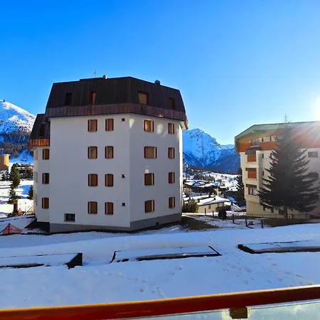 Hostdomus - Guglielmo Apartment Sestriere